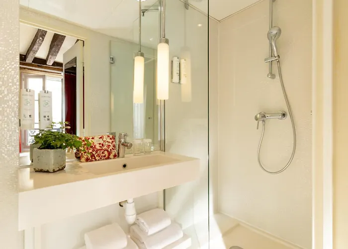 Hotel Des Deux Continents Parigi